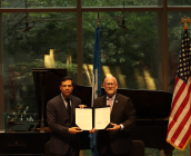 Roberto Ángel Salcedo and Paul Hogle